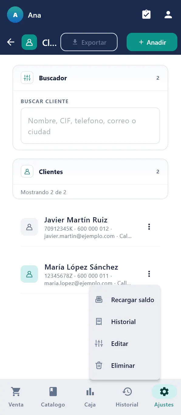 Menú de los tres puntos de un cliente: Recargar saldo, Historial, Editar y Eliminar