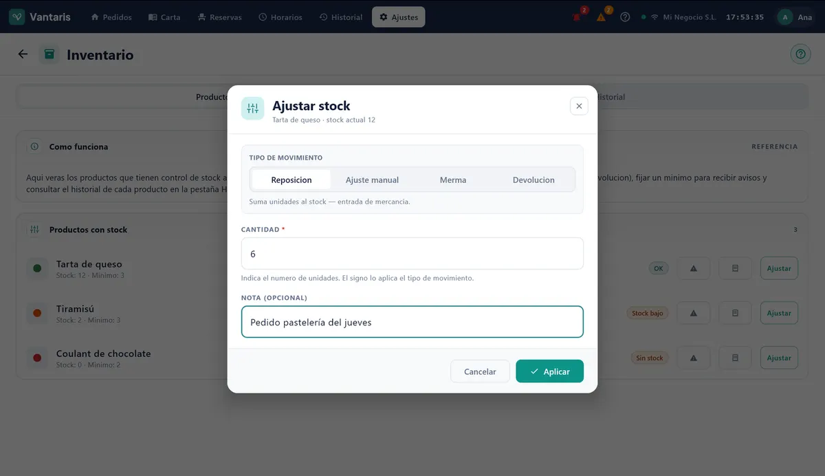 Ventana Ajustar stock: tipo de movimiento, cantidad y nota, con el stock actual del producto en la cabecera